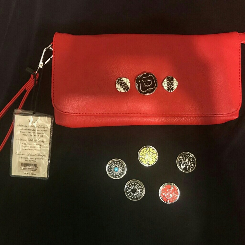 Wristlet wallet